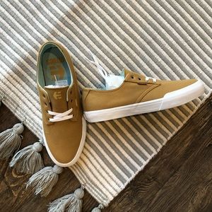Etnies Jameson Vulc Tan and White Mens Shoes